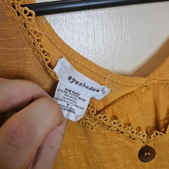 Eyeshadow Size Medium M Golden Rod Embroidered Boho Bohemian Button Top Blouse - Picture 2 of 7